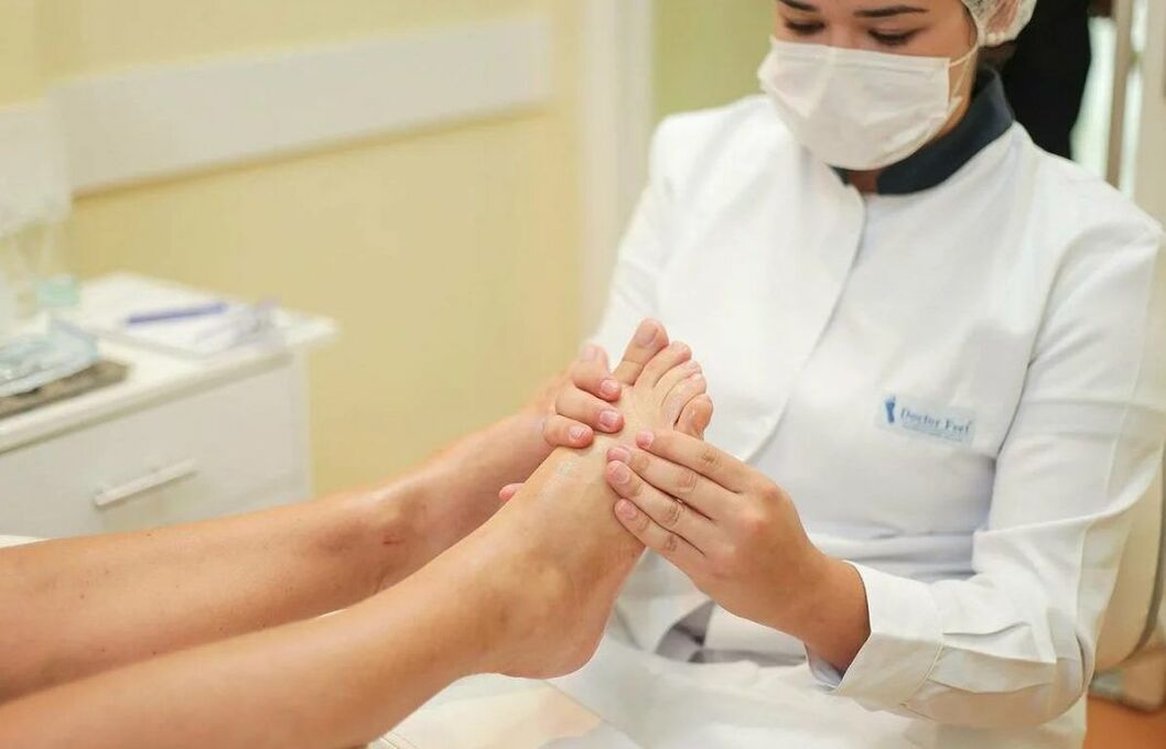 Behandlung von Fußpilz